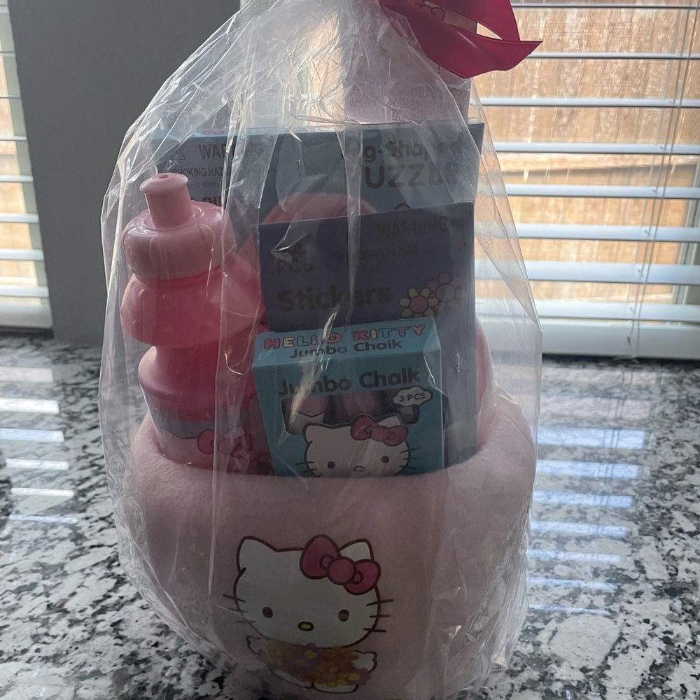 Hello Kitty Pink Gift Basket with Chalk & Water Bottle